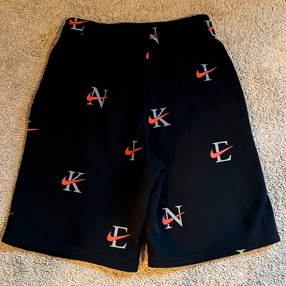 Nike Black and Orange Swoosh Logo Jogger Sweat Shorts Youth Sz XL - Picture 7 of 11